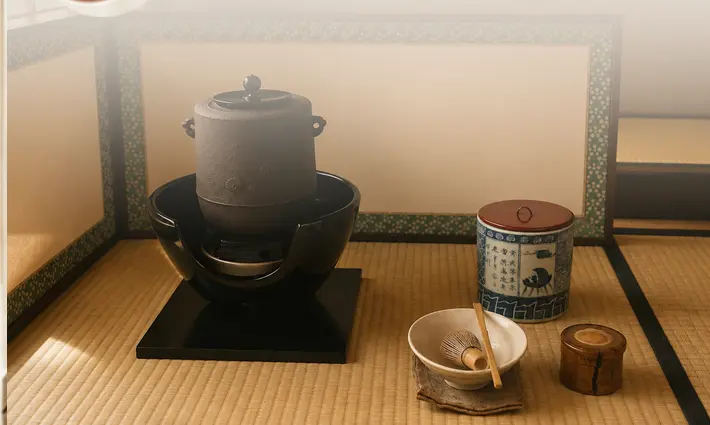 畳の茶室に整えられた風炉釜と茶道具